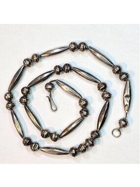 Vintage Oxidized Sterling Silver Skinny Navajo Pearls Matinee Necklace 21.5”